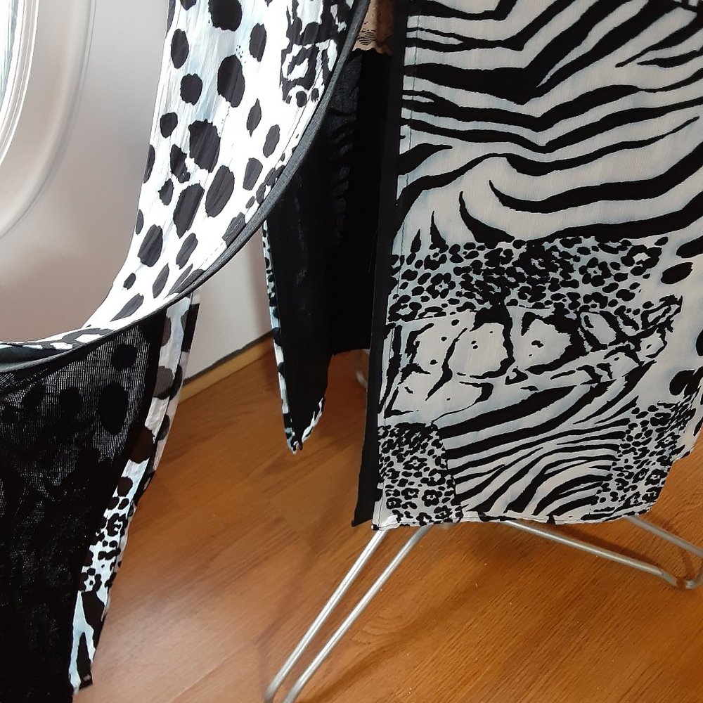 Unique & Rare Long Maxi SKIRT w/Slits Size 6